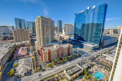 Studio 25 HIGH FLR MGM Signature Balcony