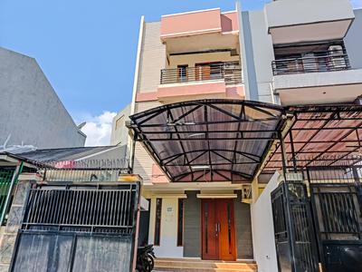 Hotel O J&b Rooms Tomang