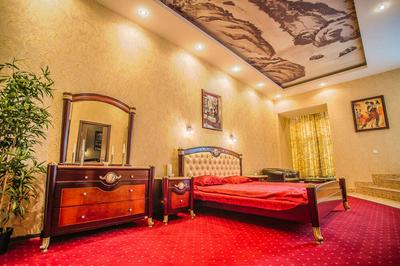 Alex Hotel on Marata 73