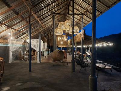 Cliff Cottage Resort