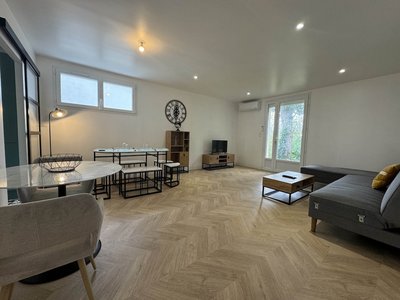 Peaceful Home With Terrace & Parking