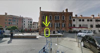 Rialto canal view