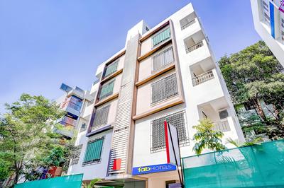 Fabhotel Wakad Villa