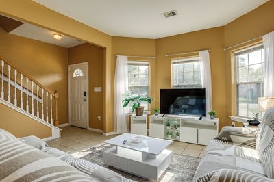 11 Mi to Dtwn Houston: Pet-friendly Home w/ Yard!