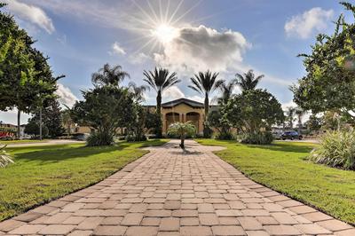 Paradise Palms Home w/ Pool, 6 Mi to Disney!