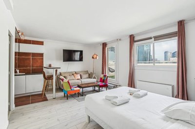 Exceptional Apartment With Terrace - La D Fense