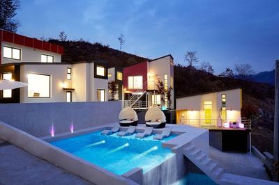 Pool Villa Shiny River