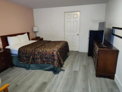 Shamrock Motel