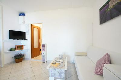 Marija - Beautiful Location Close to the sea - H