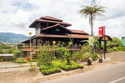 Capital O 2640 Cottage GS Rumah Kayu Syariah