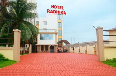 Hotel Radhika