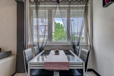 Cool Cozy Apartment