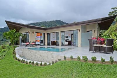 Golden Pineapple Villas