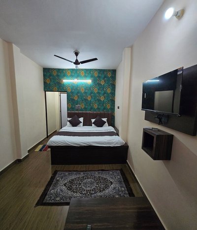 Kashika Guest House - near Main Places