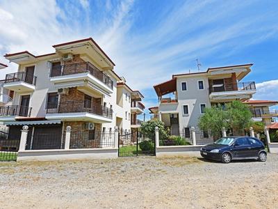 Fibes Luxury Living 3 by Travel Pro