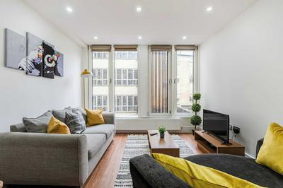 Host Stay Maple Court