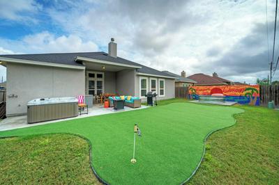 Graford by Avantstay Hot Tub, Firepit, Mini Putt