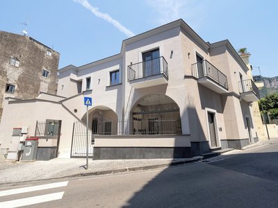 Blue Sky Luxury Palace