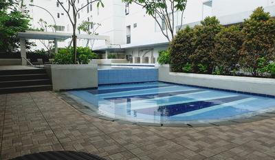 Comfy And Homey 2Br At Bassura City Apartment