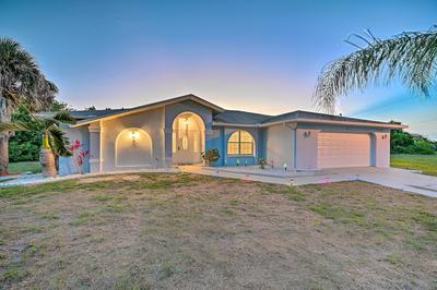 Canal-front Cape Coral Home w/ Patio & Grill!