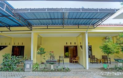 OYO 3214 Puri Amalia