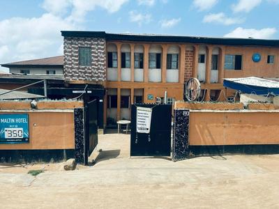 Martini Hotel and suites