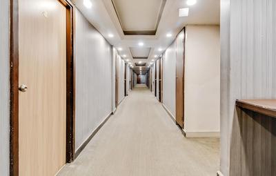 OYO 19666 Hotel Solitaire