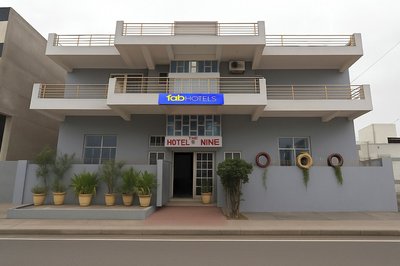 Fabhotel The Nine