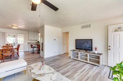 Hemet Retreat w/ Peak Views + 2 Saunas