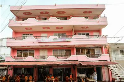 Hospedaje Casa Rosada