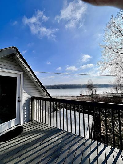 Sky parlor with river view