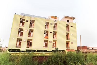 OYO 61469 Kalawati Palace