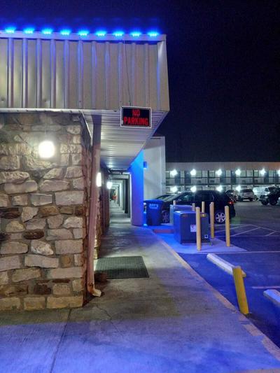 Hotel 465 by Regency Inn & Suites