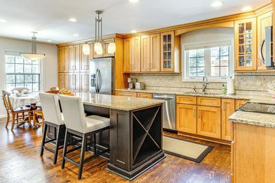 Walk to Main St & Parks: Zionsville Village Home