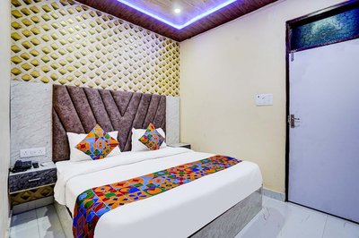 Fabhotel Ratraksh