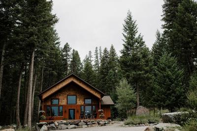 Mountainside Lodging & Retreats