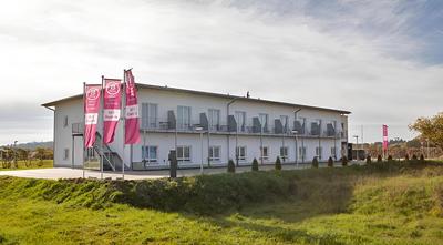 B Home Apart Hotel by Alpha