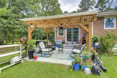 5 Mi to Trilith Studios: Apt w/ Furnished Pergola