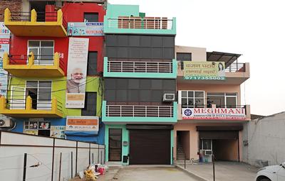 OYO 17293 Country Residency