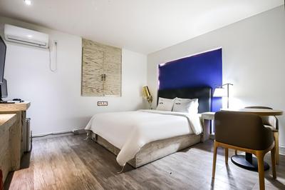 Apple Hotel