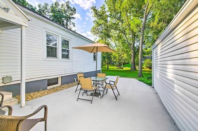 Idyllic Springfield Haven w/ Screened Porch!