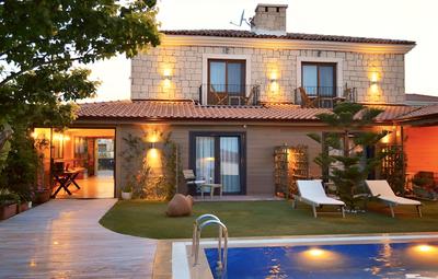 Fehmi Bey Alacati - Special Class