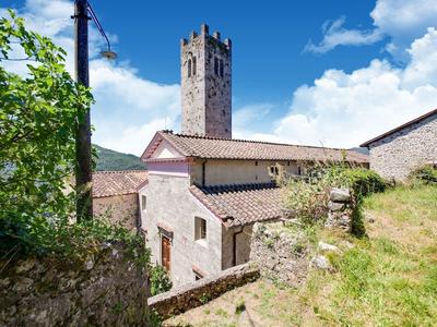 Farmhouse in Casoli Near Ski Slopes