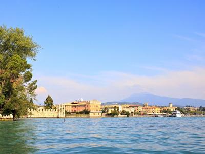 Lazise Lakeside Haven Retreat