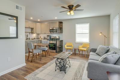 2 Mi to University of Louisville: Apt w/ Fire Pit!