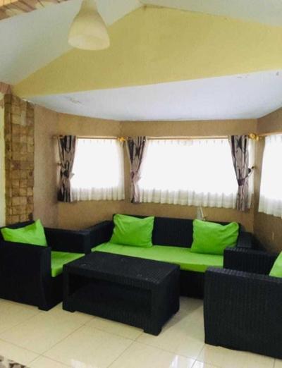 EXPRESS O 91923 Homestay Zona
