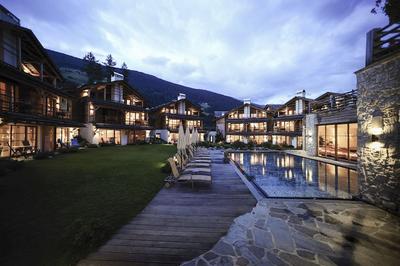 Post Alpina - Family Mountain Chalets