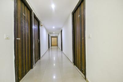 Fabhotel Glorify