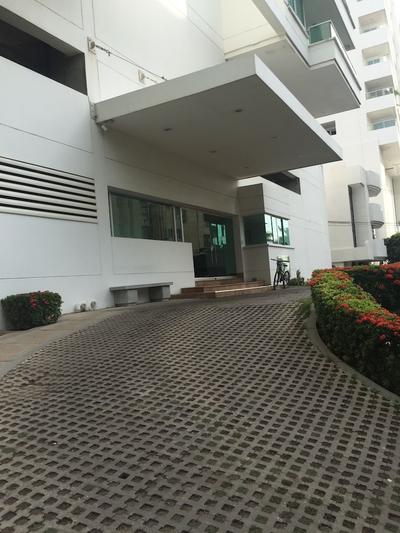 Luxury Ocean View Apartment