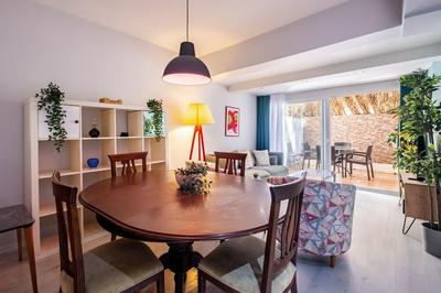 Central Flat Close to Shopping Malls in Sisli